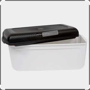 New Tupperware Bread Keeper